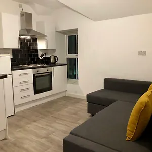 https://smart-centrally-located-home-for-1-4-people.cardiffhotelswales.com